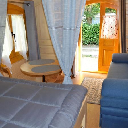 Le Clocher De Neyran Saint-Gervais-sur-Mare Exterior foto