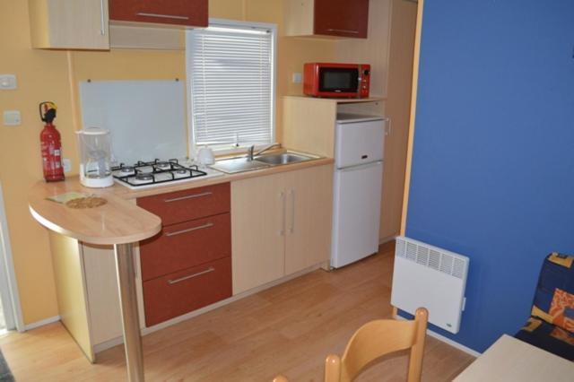 Le Clocher De Neyran Saint-Gervais-sur-Mare Exterior foto