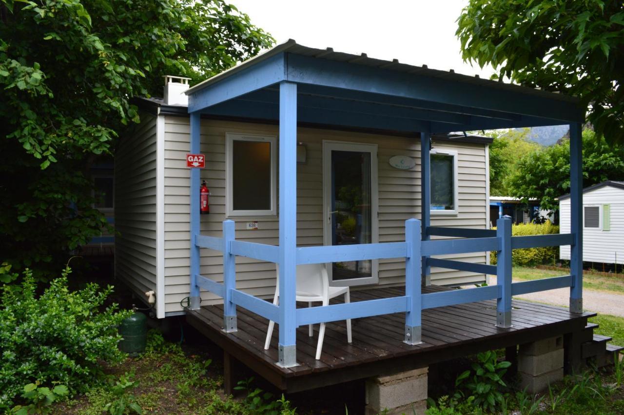 Le Clocher De Neyran Saint-Gervais-sur-Mare Exterior foto